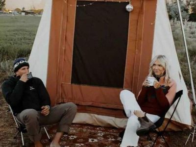 Brand new White Duck canvas tent, 7'x9