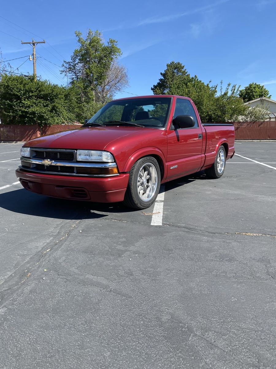 2001 Chevrolet S-10 LS