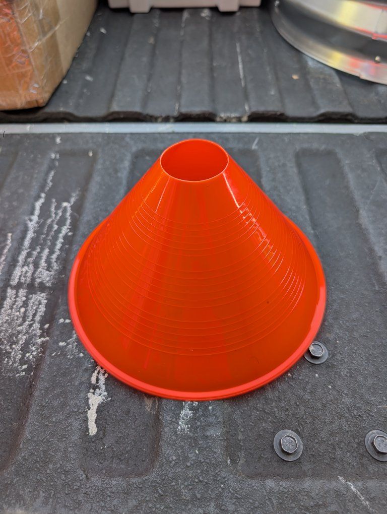New 10 Pack Large Training Cones