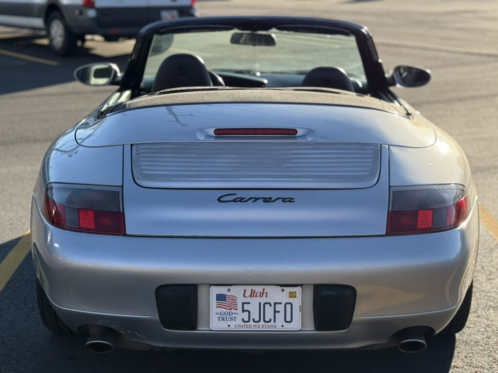 2001 Porsche 911 Carrera