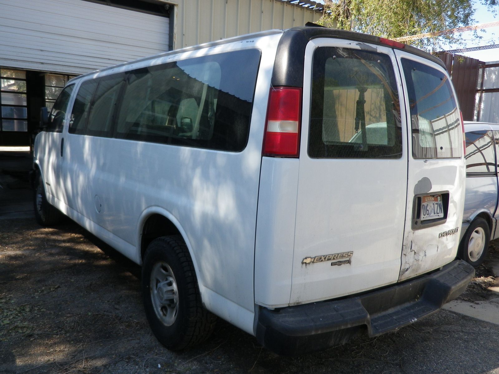2005 Chevrolet Express 3500 LS