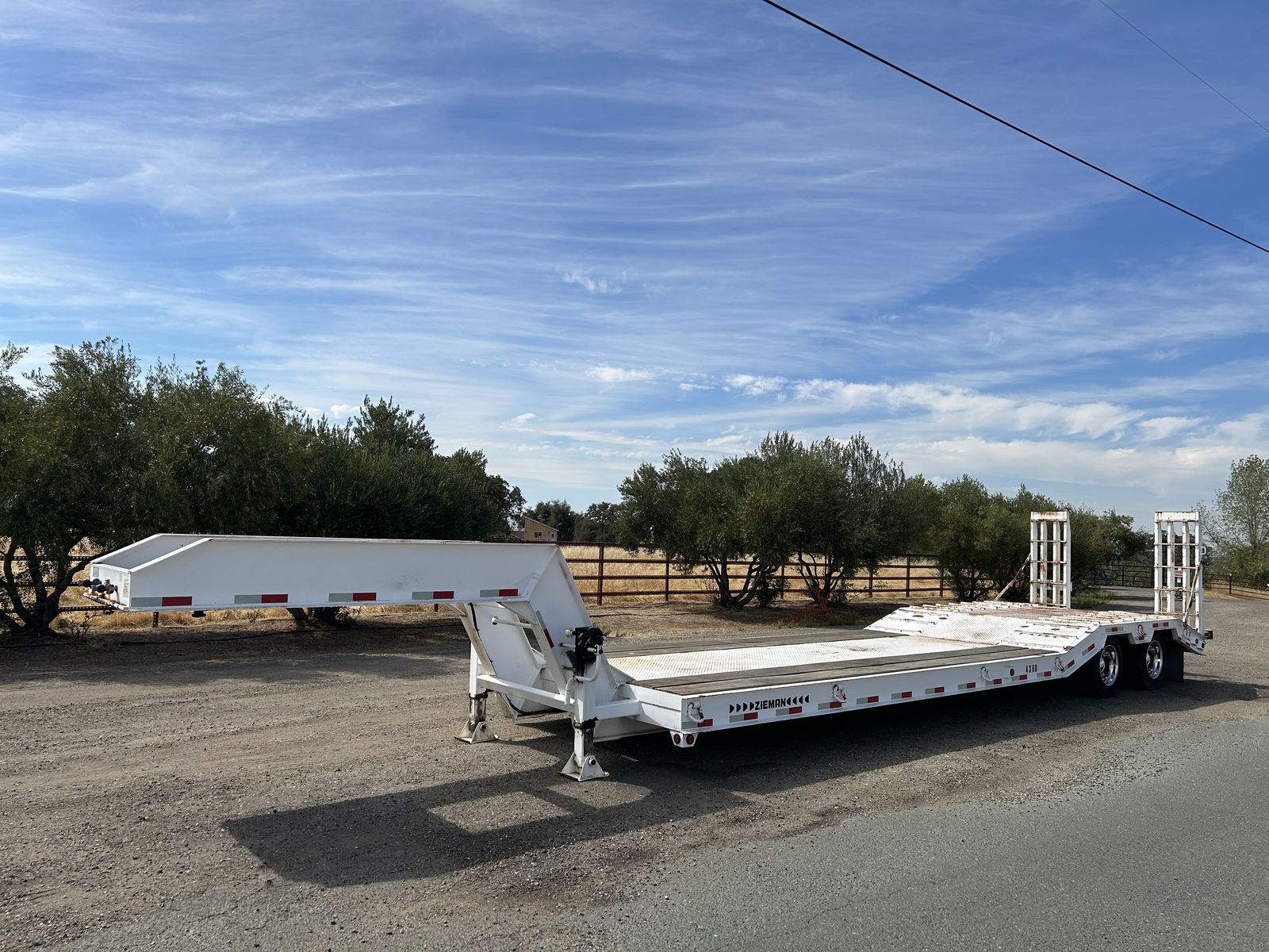 2016 Zieman lowboy trailer 