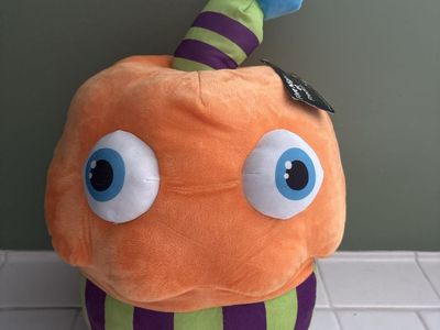 Five Nights at Freddy's Carl the Cupcake Plush Toy 6" Orange Purple Green Blue FNAF