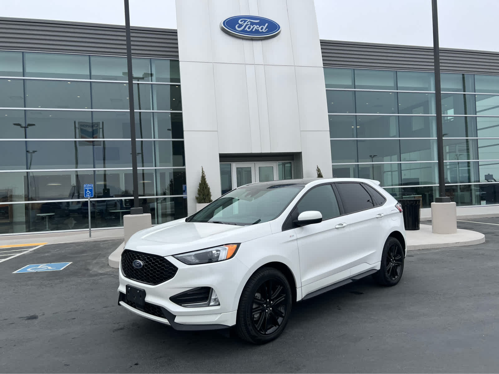 2022 Ford Edge ST-Line