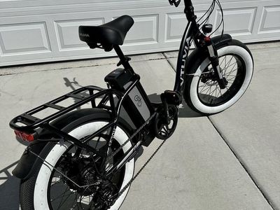 Vtuvia SF20H Fat Tire Folding E-Bike