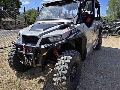 2017 Polaris General 1000 4 EPS UTV - 4-Seater Off-Road Vehicle