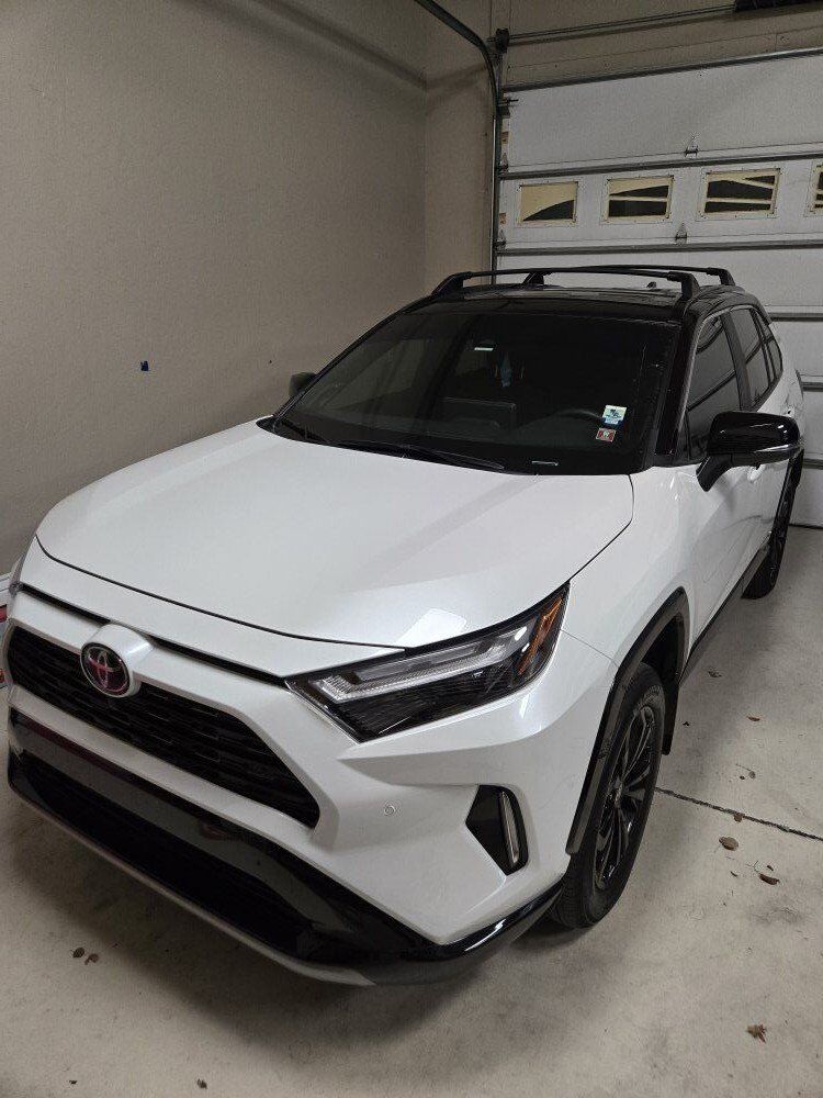 2025 Toyota RAV4 XSE