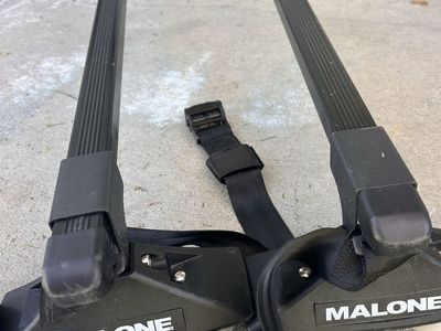 Malone bare car roof cross bars