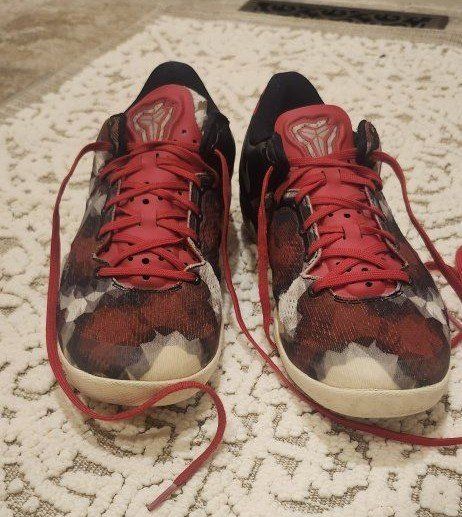 Nike Kobe 8 Milksnake Size 9