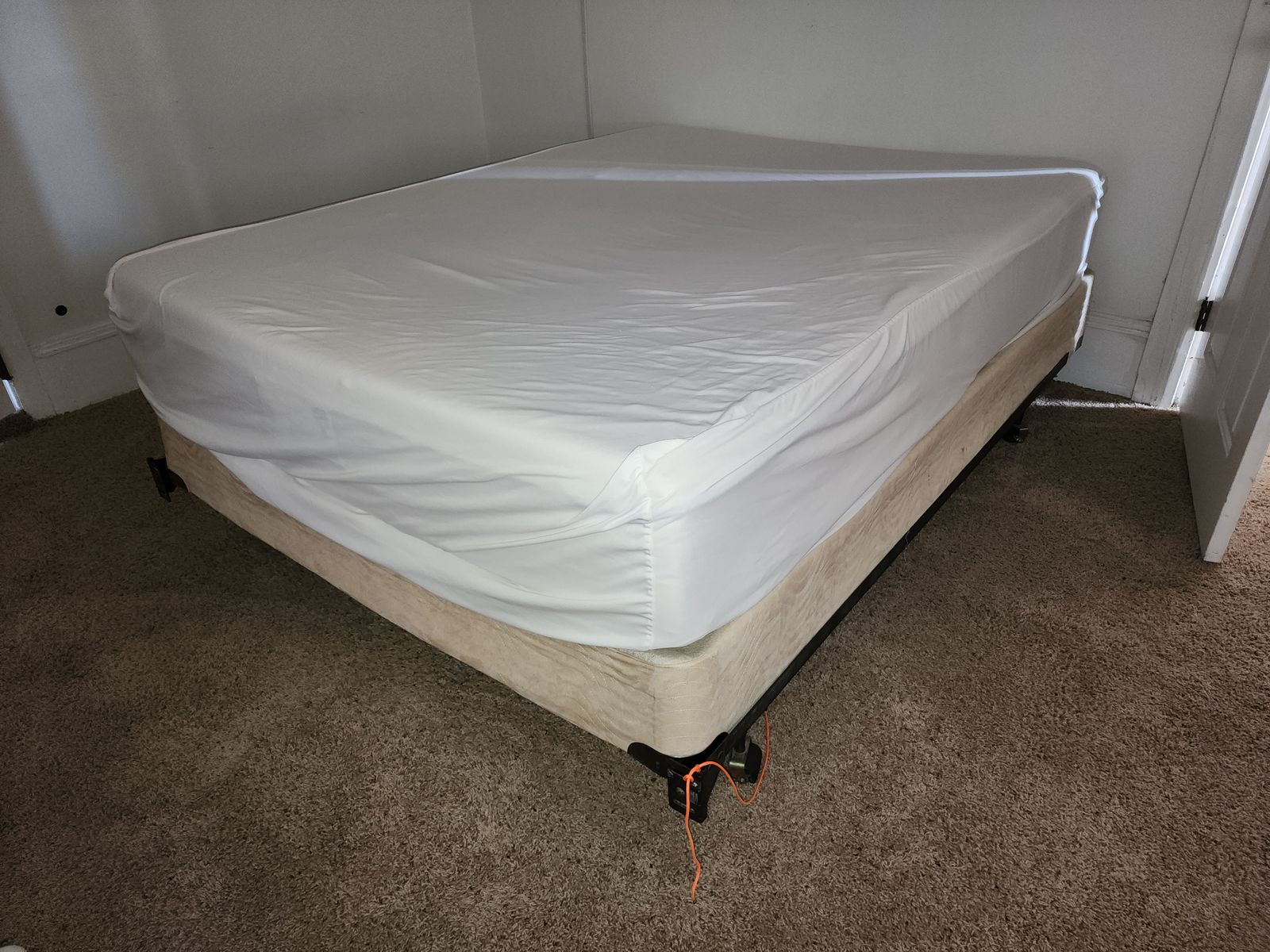 Memory foam Queen mattress