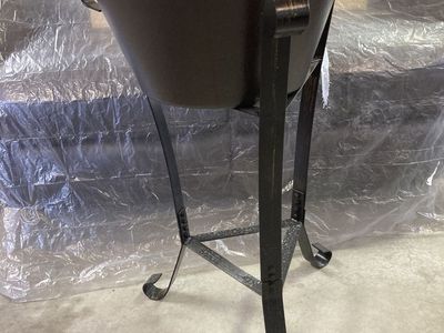 Heavy Duty Floral Pot With Stand