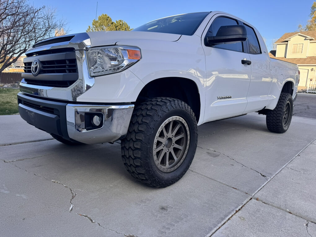 2015 TOYOTA TUNDRA SR5