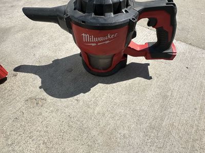 Milwaukee M18 Cordless Compact Handheld Vacuum Tool Only