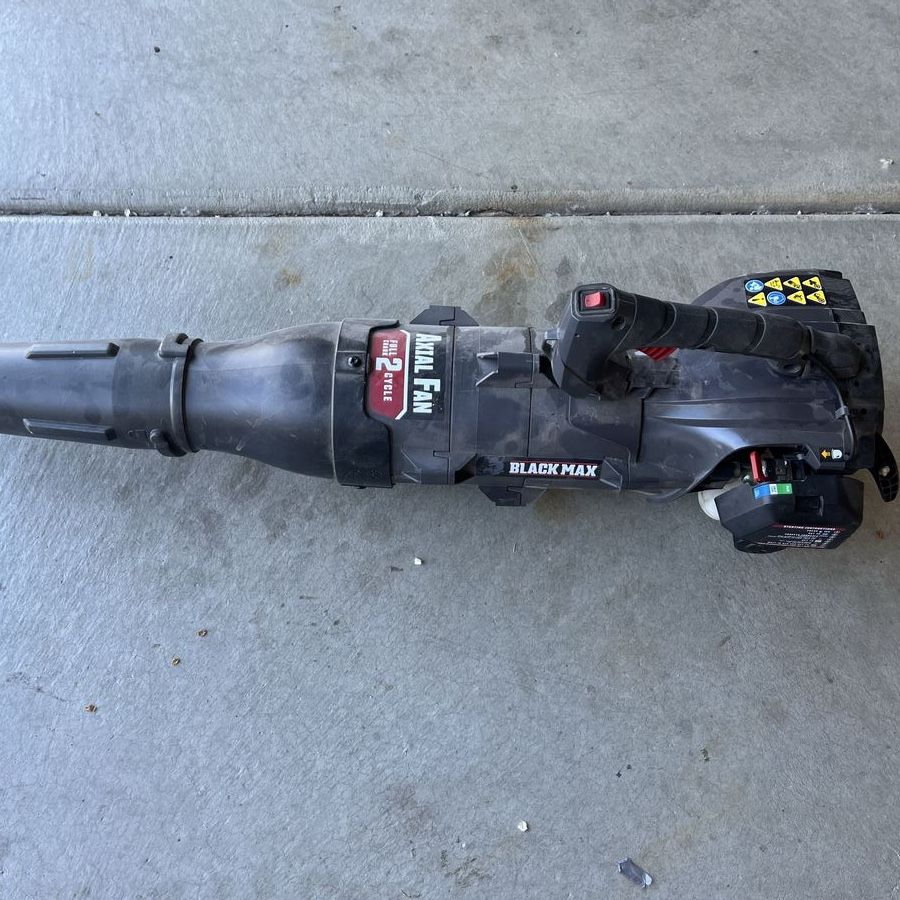 Black Max Axial 26cc Gas Leaf Blower