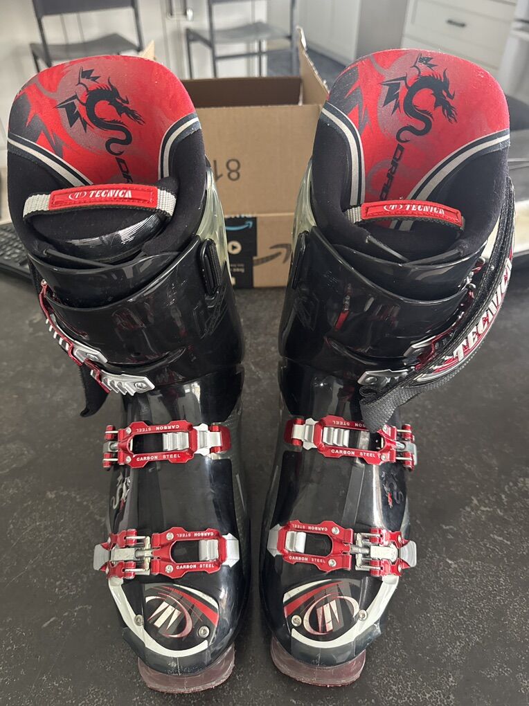 Tecnica Dragon Ultraflex Ski Boot 10.5/11 Men