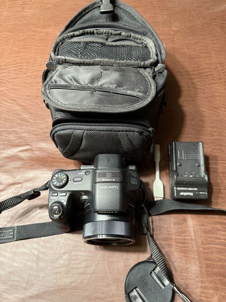Main image 1