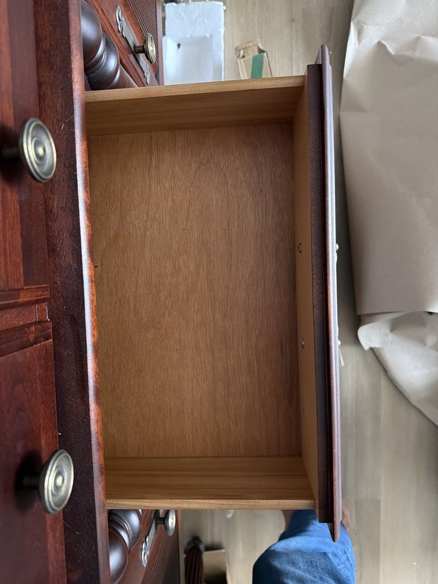 Main image 6