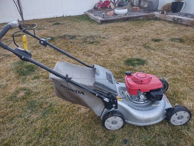 Lawn mower "Honda" self propelled