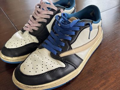 Jordan 1 Travis Scott Fragments