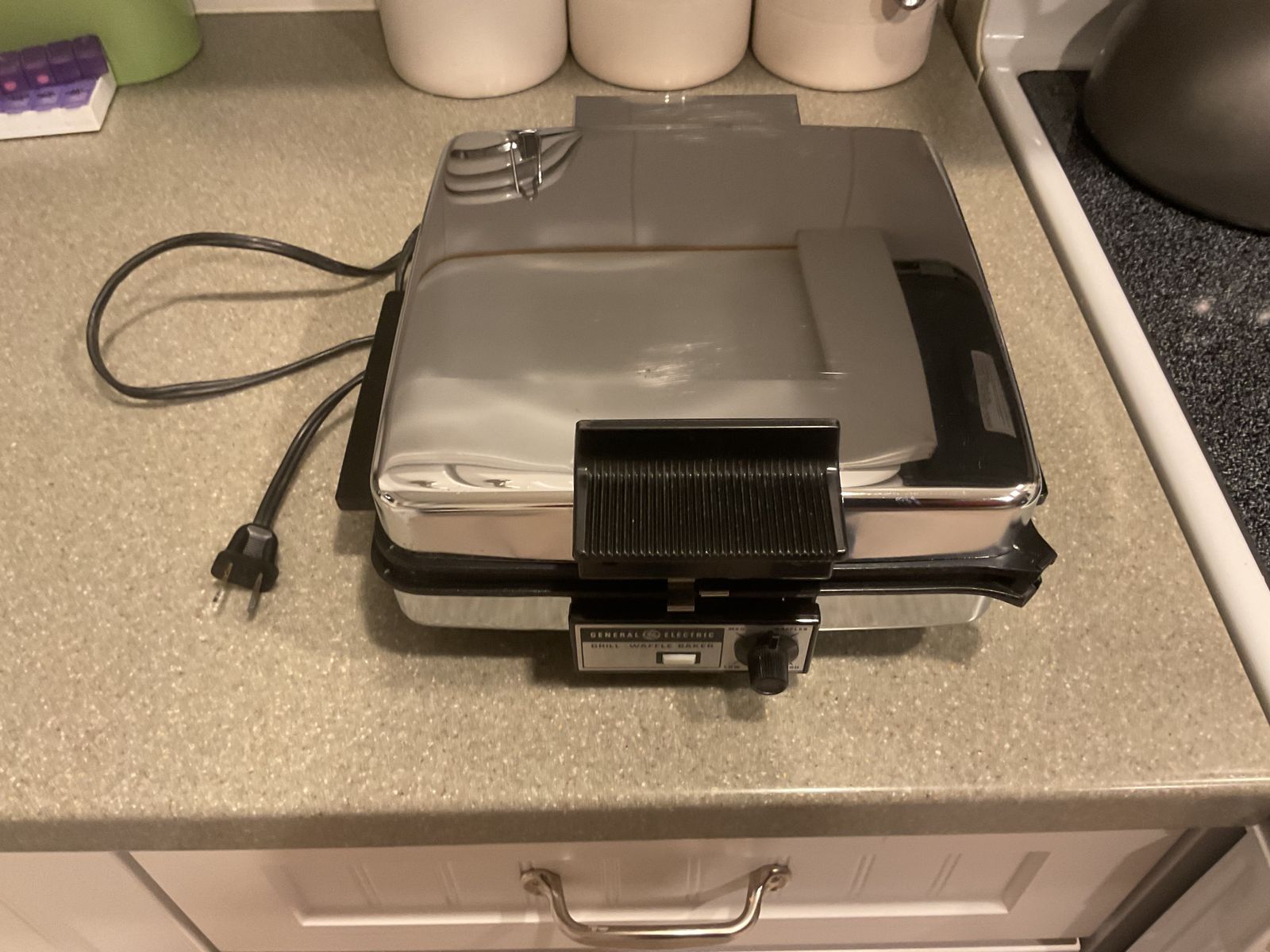 General Electric Waffle Maker & Grill Maker