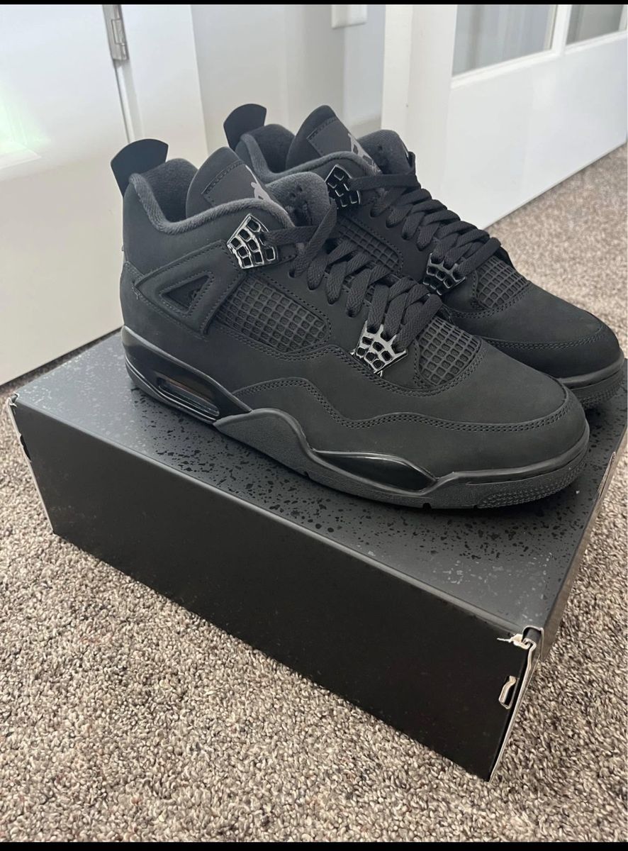 Air Jordan 4 Retro Black Cat 2025 Mens Size 12 New