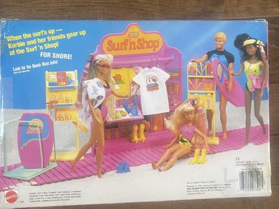 Vintage Barbie California Surf ‘N Shop Playset