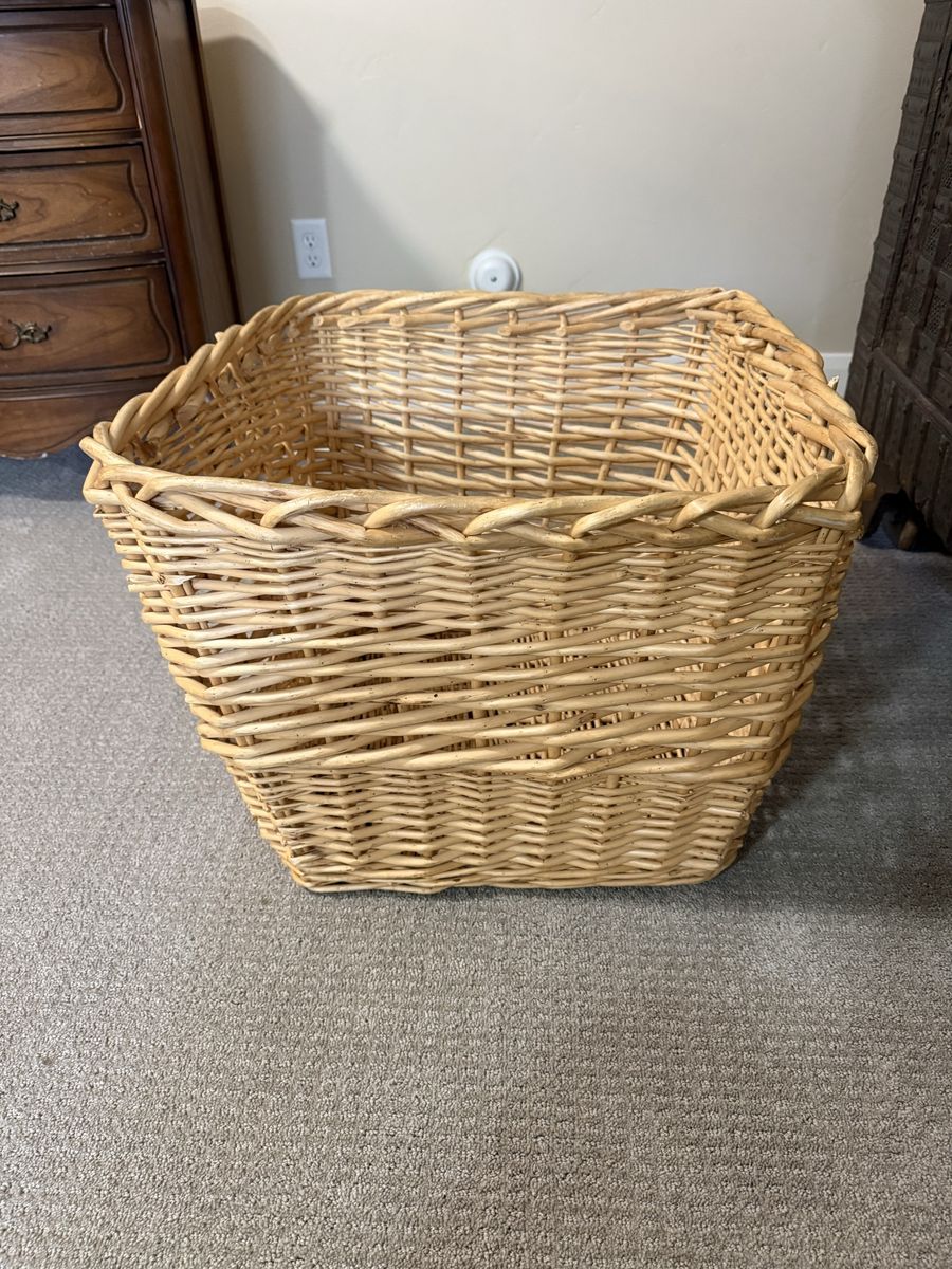 Wicker storage basket-great for blankets