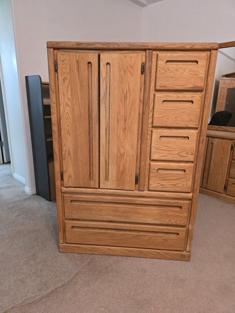 Armoire Dresser, real wood, oak