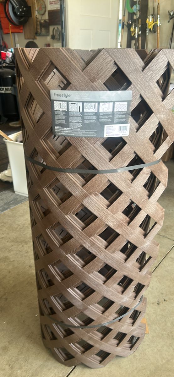 Freestyle Decorative Lattice Brazilian Walnut Vinyl