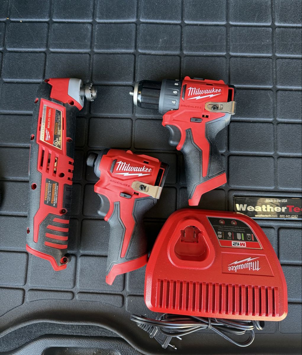 milwaukee driver impact oscillating drill charger