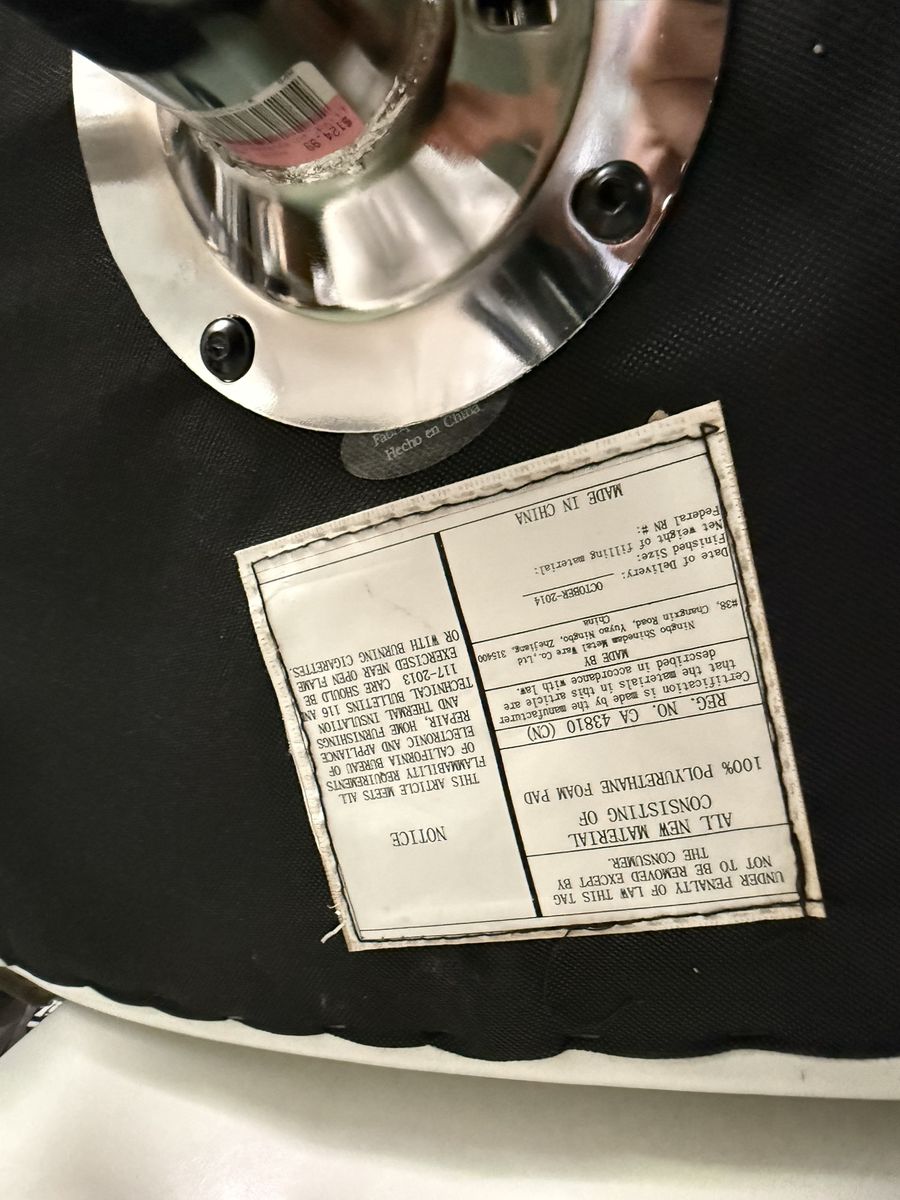 Main image 10