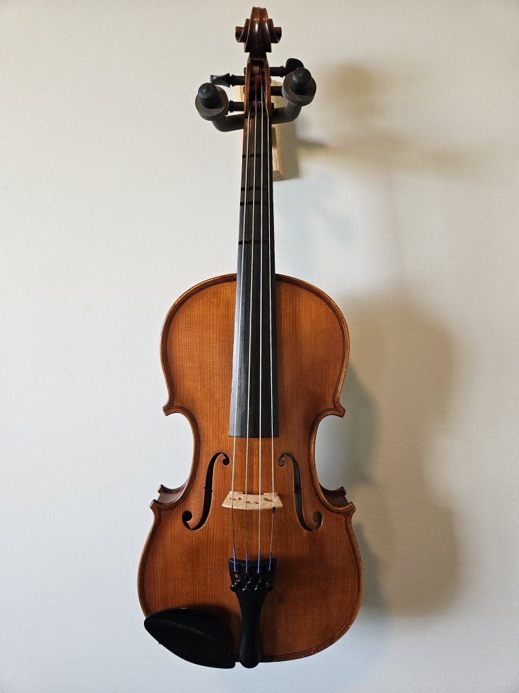Beautiful Full-Size small Viola- Excellent Condition, Ready to Play