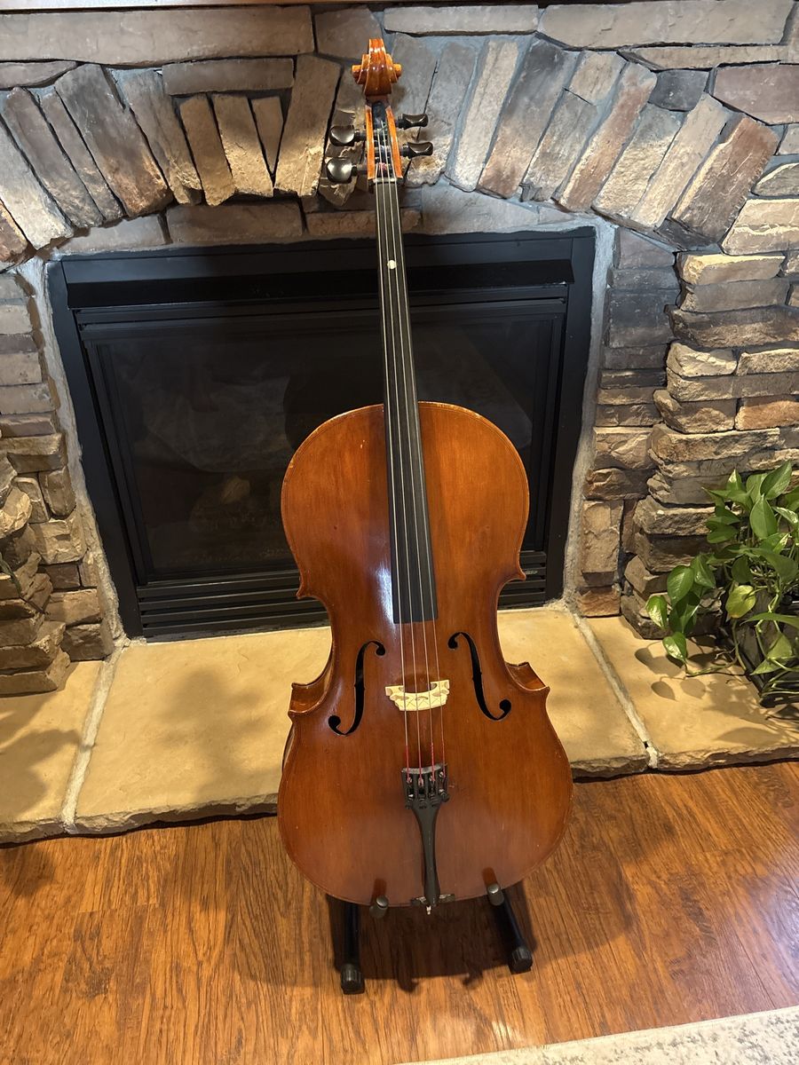Acoustic Cello with Richter Bow and Stand,soft case