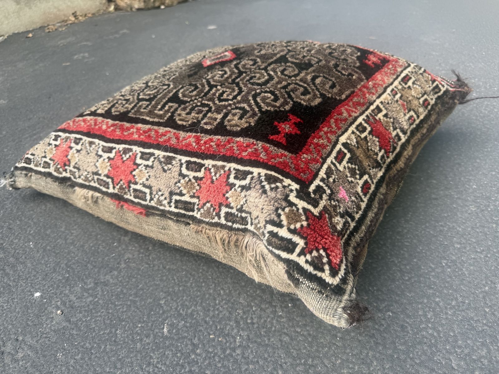 Main image 7