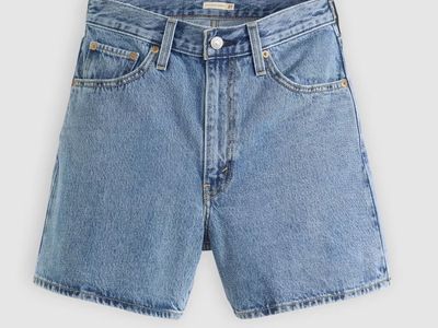Levi’s Cinch Mid-Thigh Shorts | Women |Light Wash