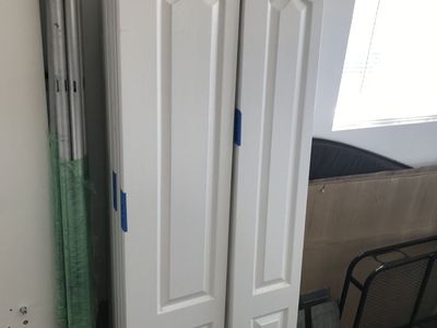 2 Panel Arch-Top Bifold Doors (multiple sizes)