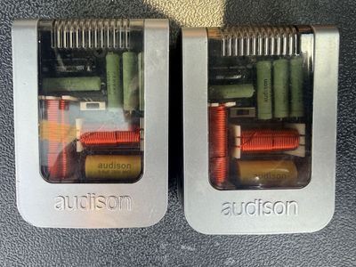 Two Audison Voce AVCX 2W MB Crossovers AV K6 Component