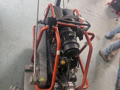 4000 Commercial walk-behind concrete saw / slab saw