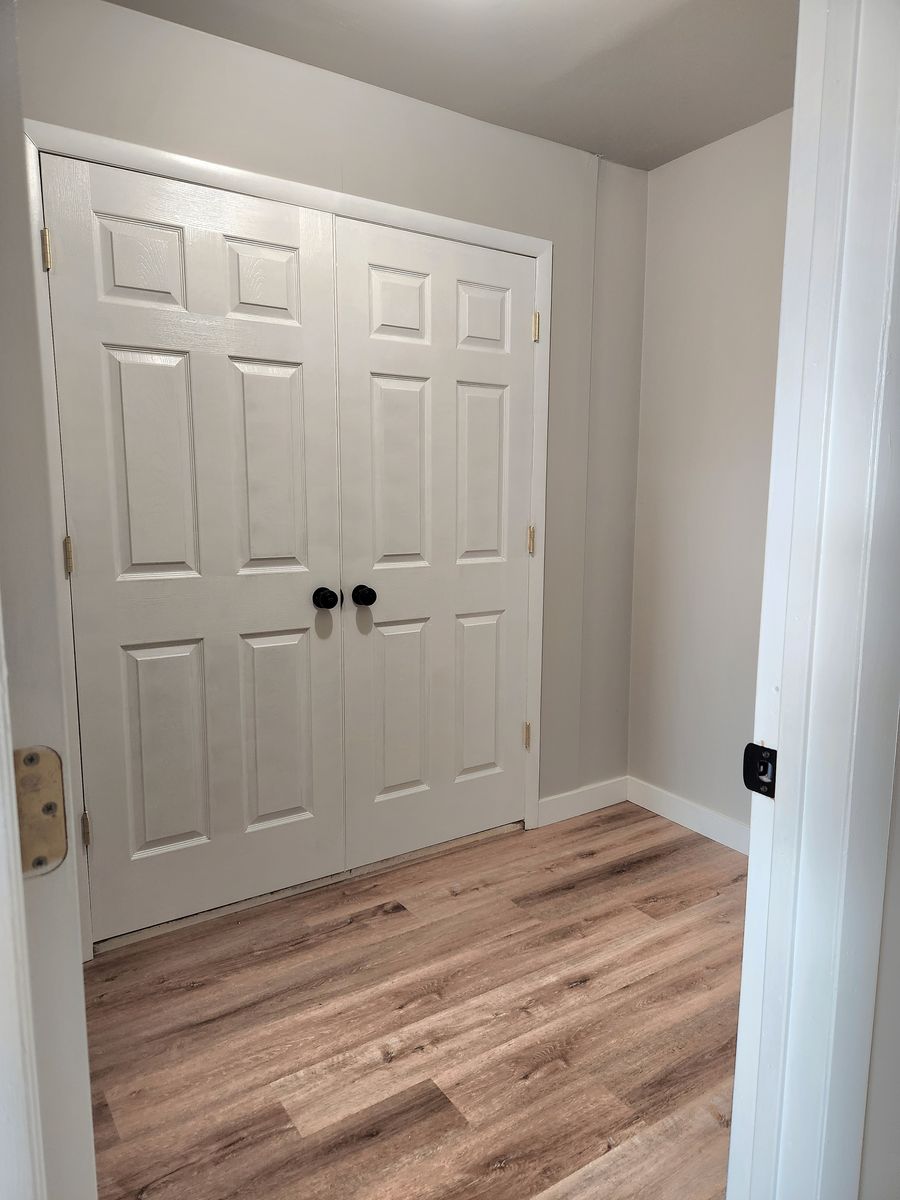 Main image 7