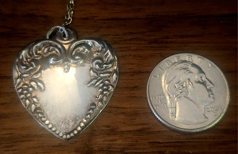 Vntg Sterling Silver HEART VICTORIAN STYLE FLORAL