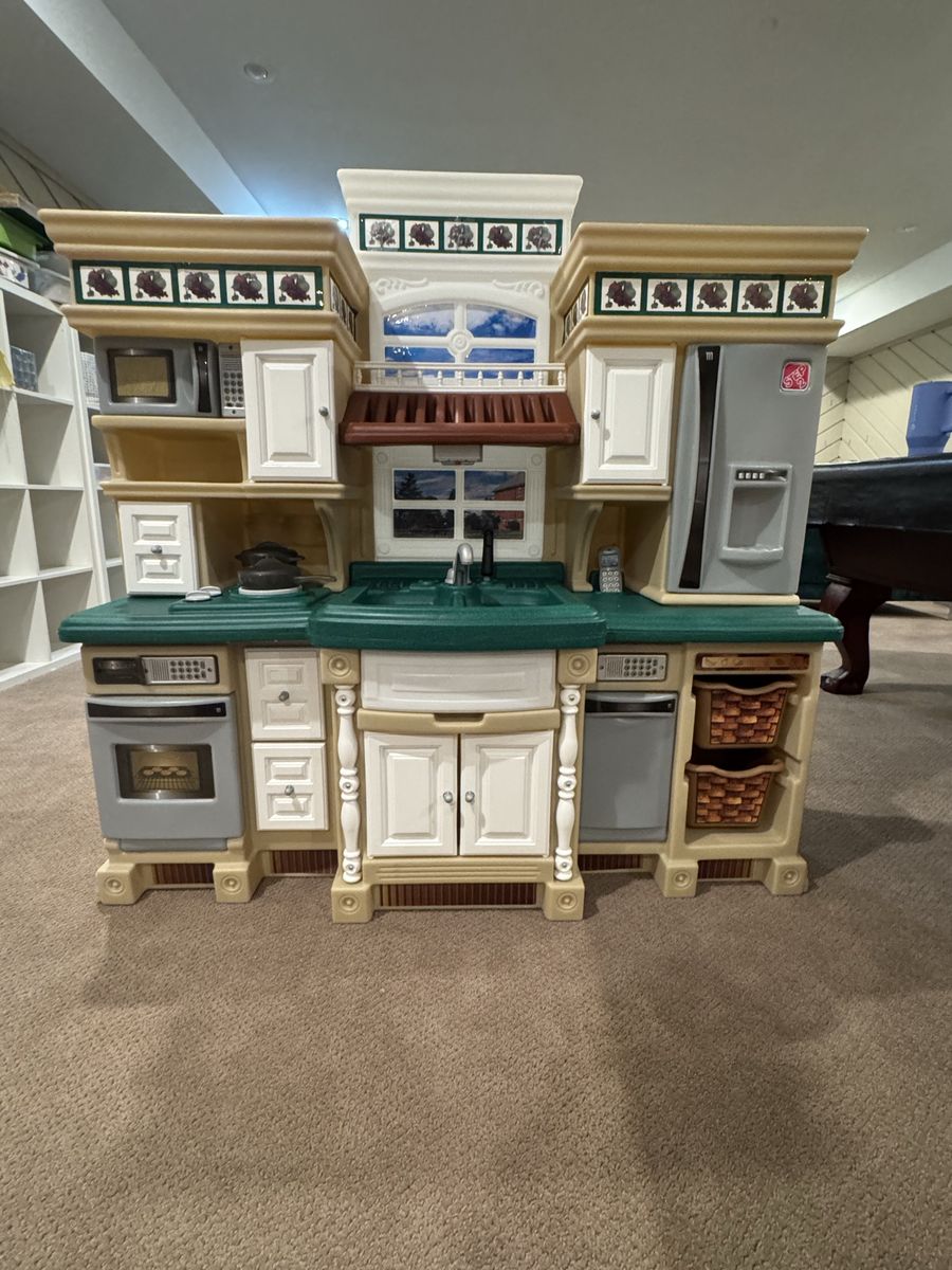 Step2 Grand Walk-In Kitchen Play Set - Realistic Appliances & Accessories Included