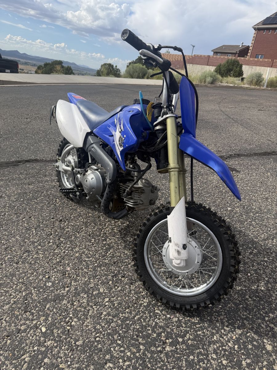 Yamaha R50 Dirt Bike