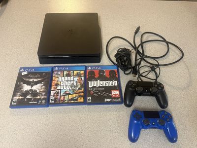 Sony PlayStation 4 PS4 Slim 1TB Console 2 Controllesr + 3 Games Bundle