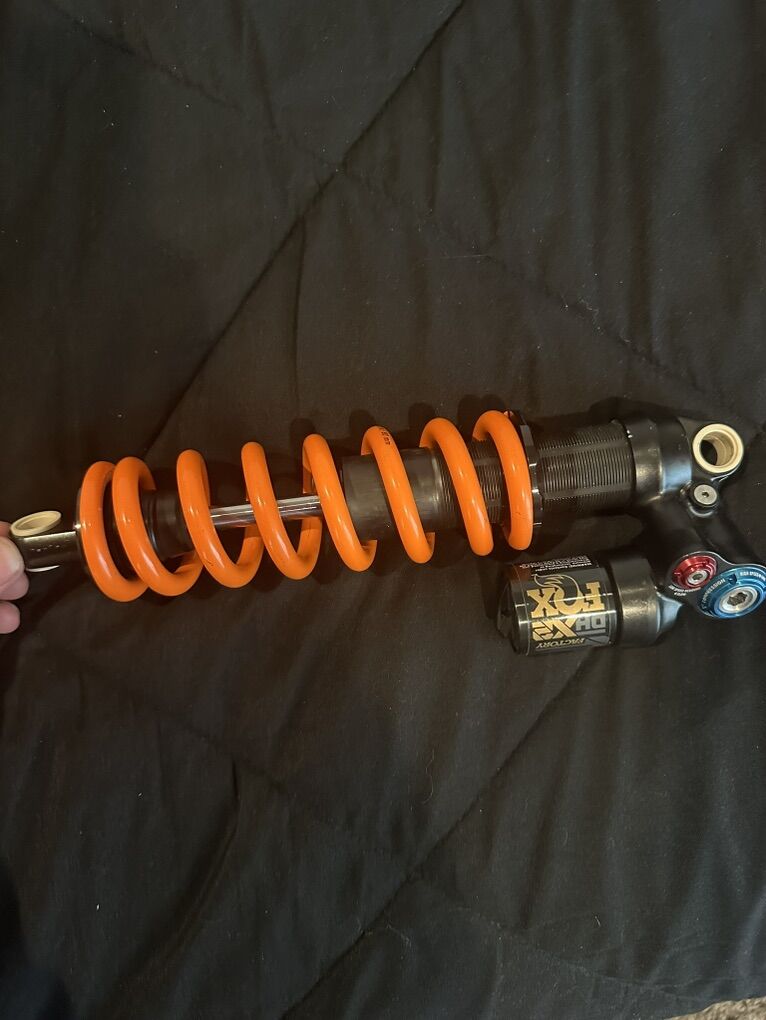 2025 Fox Dhx2 250x75