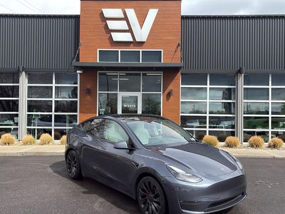 2023 Tesla Model Y Performance