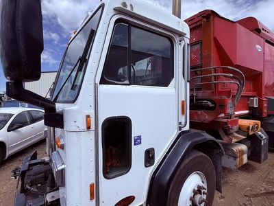 2016 PTRB 320 CNG Trash Truck