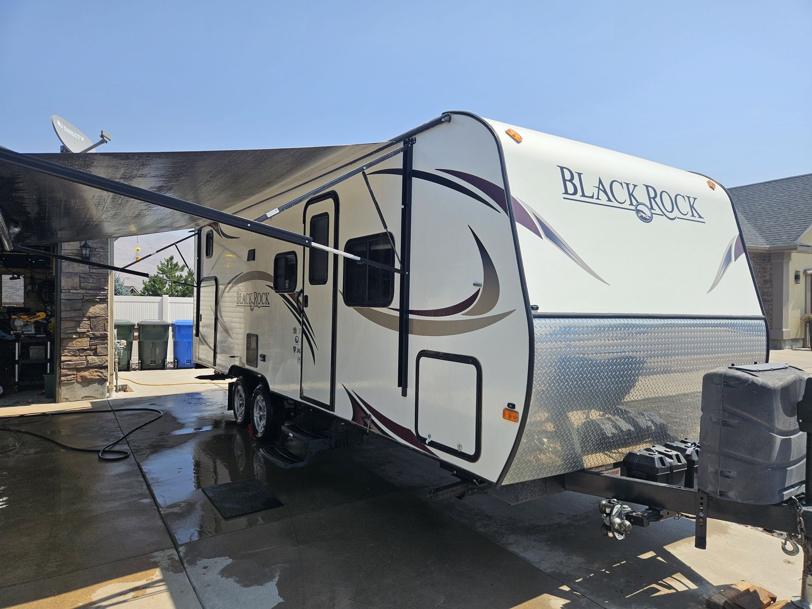2016 Outdoors RV Blackrock 22bhs *true 4 season*