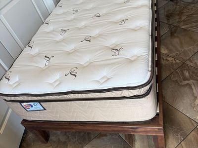 Mattress Dealzz Clarkson Pillow Top Twin Mattress with Wooden Bed Frame $100 matress is like new