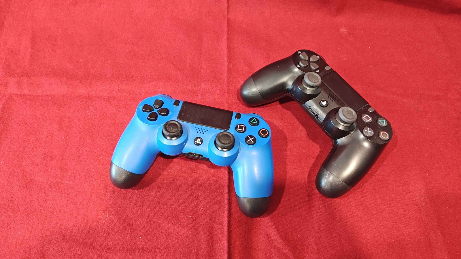 PS3 Controllers 20 $