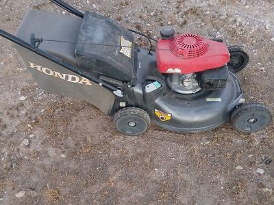 Honda Smart Drive 3-in-1 System Twin Blade Self-Propelled Lawn Mower